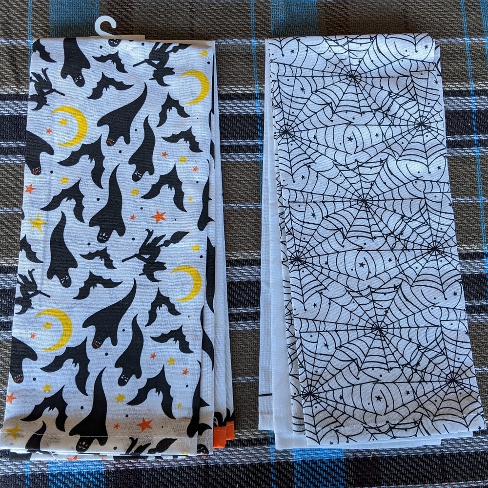 Cute Halloween Tea Towels Trick or Treat - Picture 3 of 8